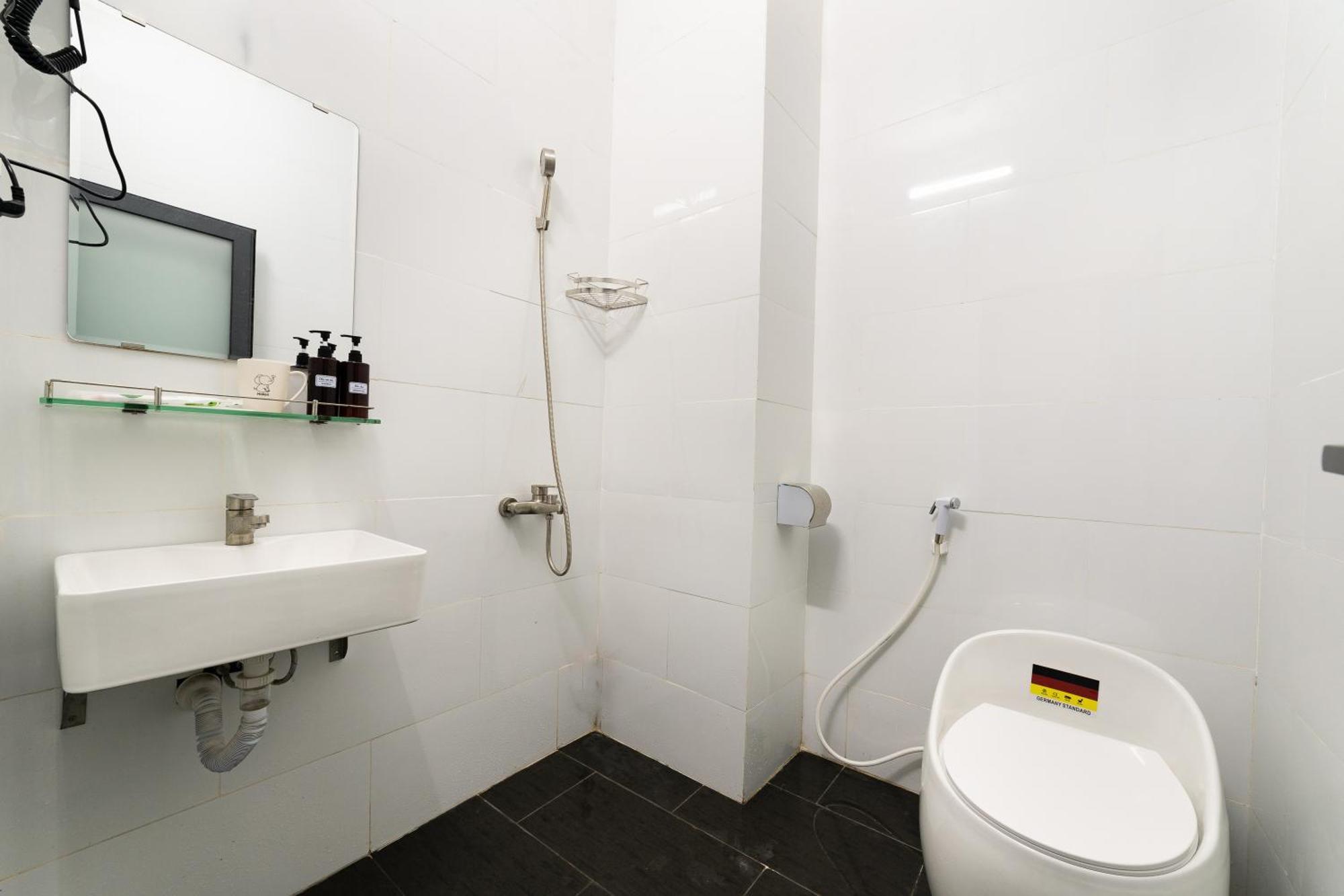 Thien Quoc Hotel Ho Chi Minh-stad Buitenkant foto