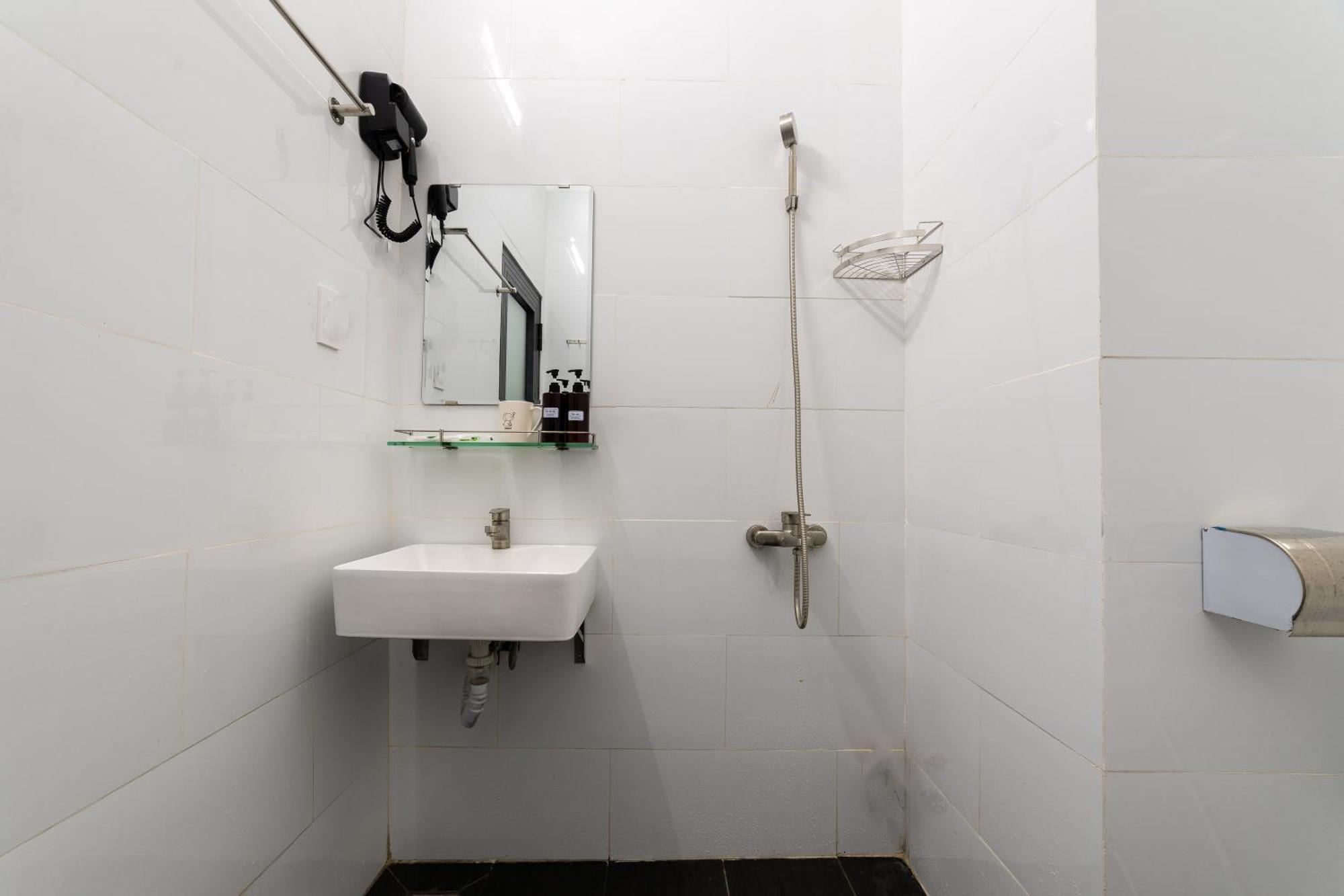 Thien Quoc Hotel Ho Chi Minh-stad Buitenkant foto